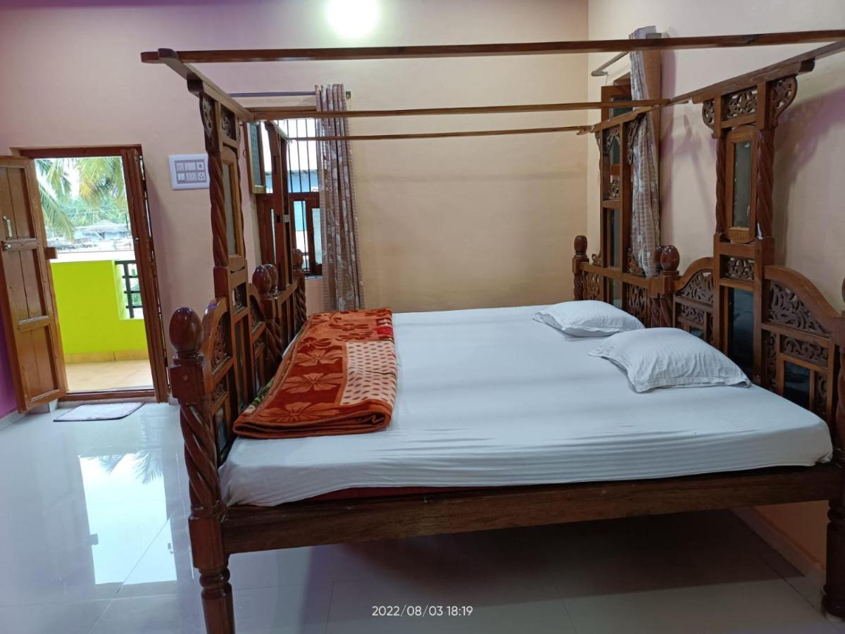 Abhi Homestay Хампи Экстерьер фото